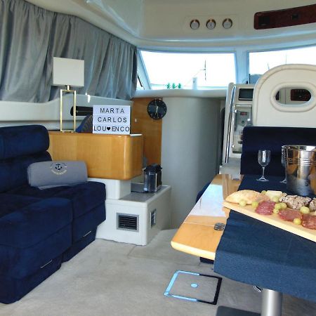 Payva & Branco Boats Iate Privado Em Cascais Hotel Bagian luar foto