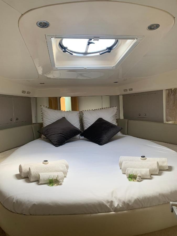 Payva & Branco Boats Iate Privado Em Cascais Hotel Bagian luar foto