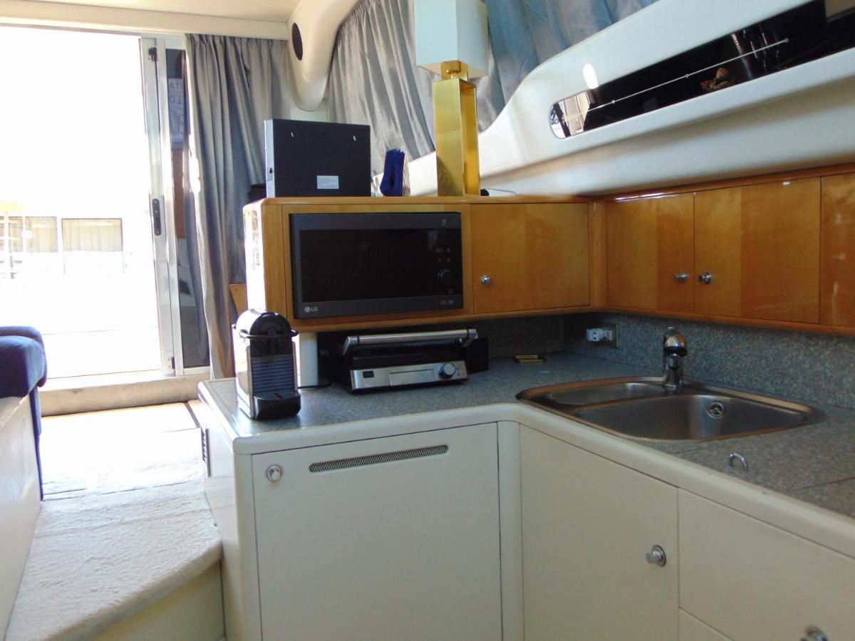 Payva & Branco Boats Iate Privado Em Cascais Hotel Bagian luar foto