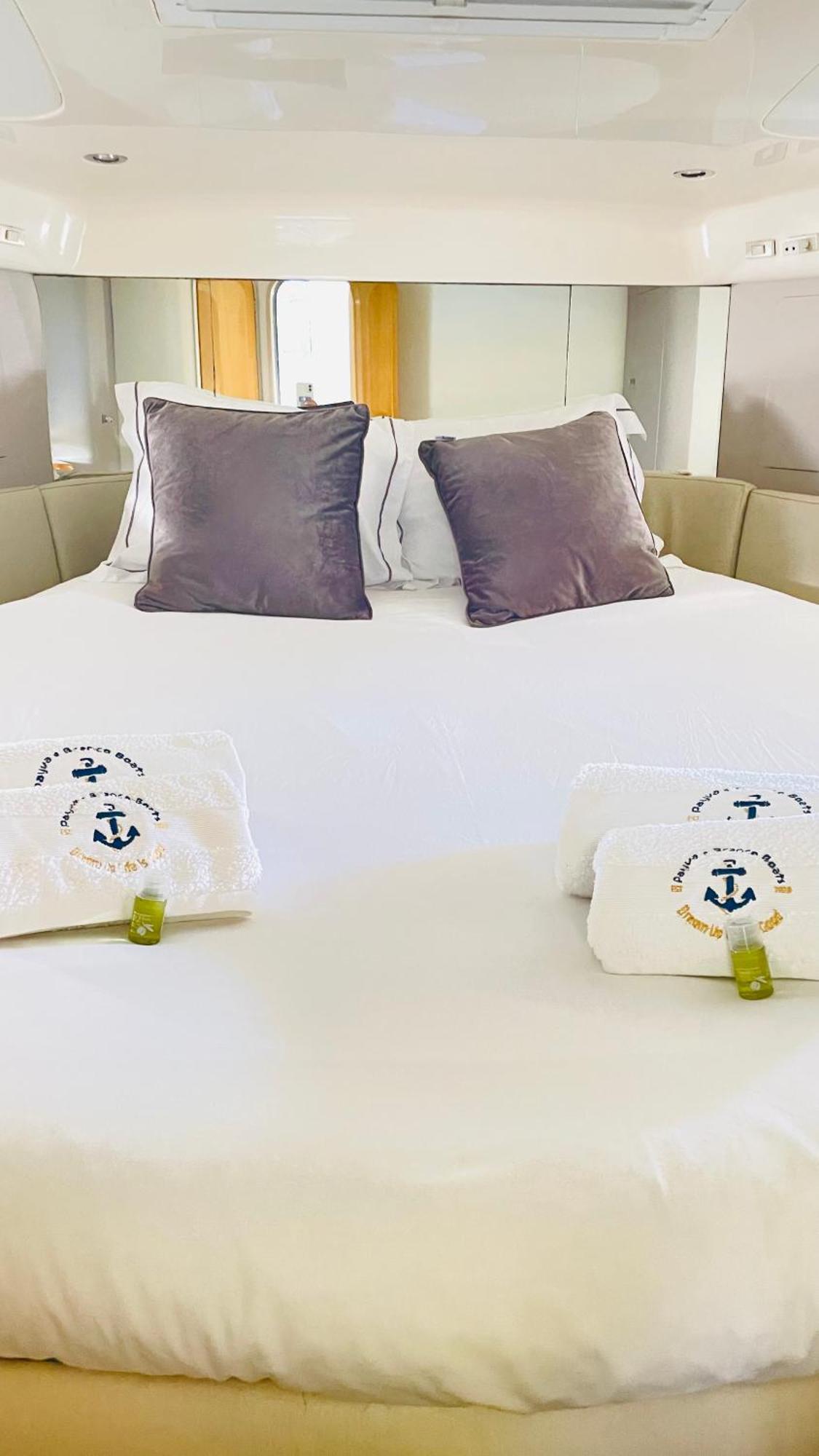 Payva & Branco Boats Iate Privado Em Cascais Hotel Bagian luar foto
